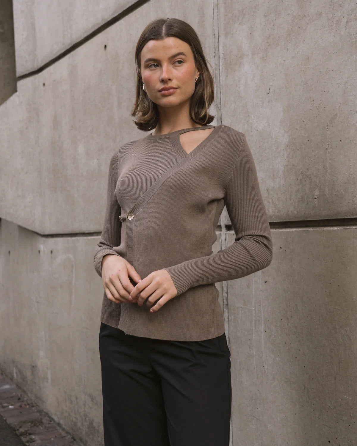 WRAP DETAIL KNIT TOP - Taupe