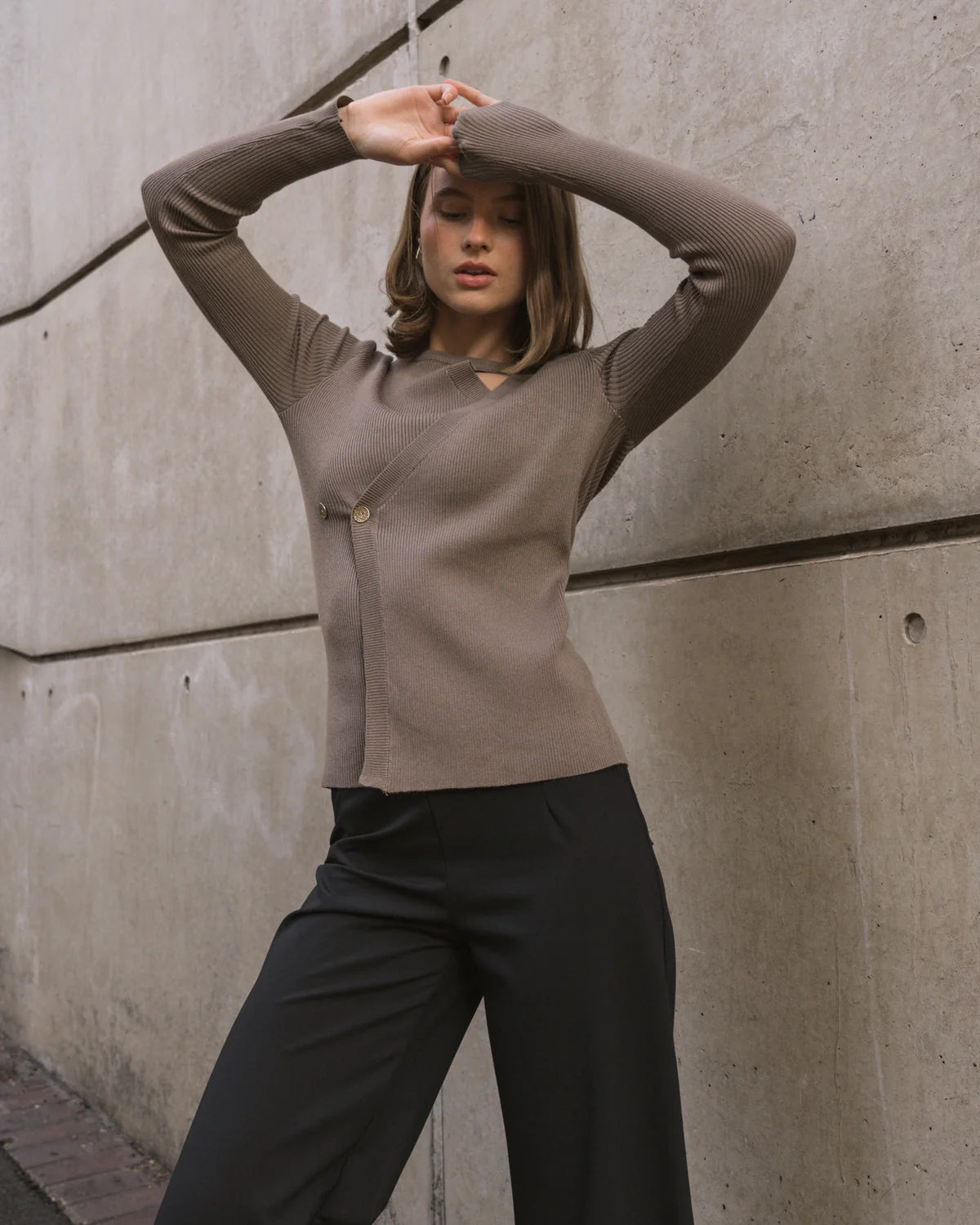 WRAP DETAIL KNIT TOP - Taupe